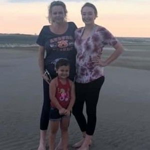 Meet your Posher, Becky